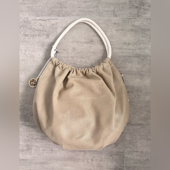 Michael Kors Annie Large Shoulder Tote - Picture 6 of 15